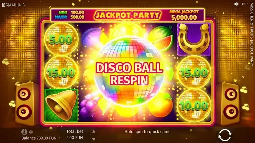 Miss Cherry Fruits Jackpot Party slot screenshot 2