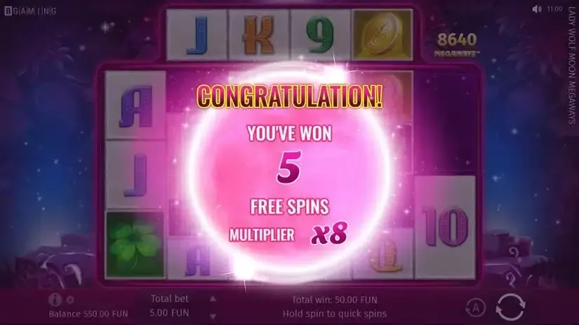 Lady Wolf Moon Megaways slot screenshot 3