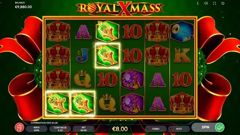 Royal Xmass slot screenshot 4