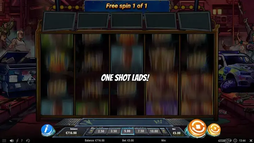 Hooligan Hustle slot screenshot 5